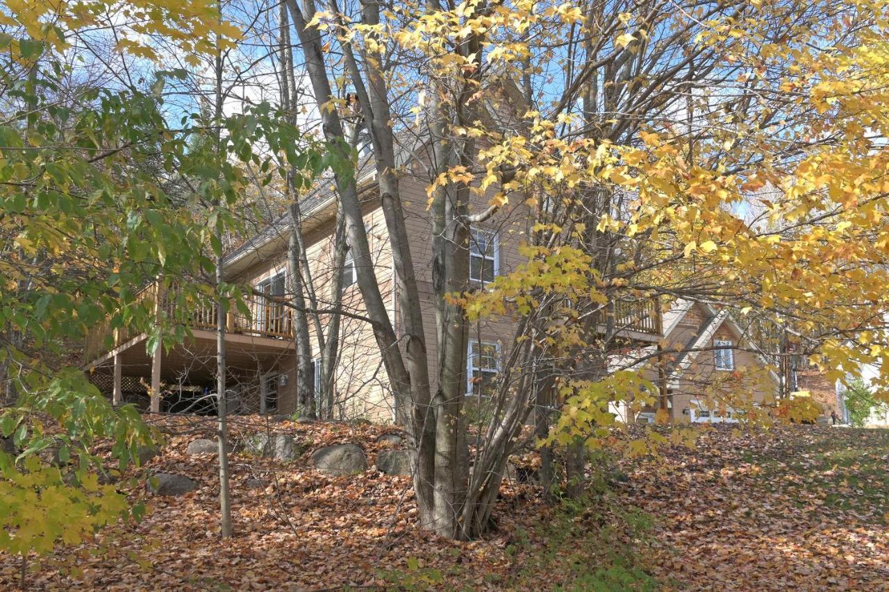 The Golf & Mountain View Retreat By Instant Suites Mont-Tremblant Zewnętrze zdjęcie